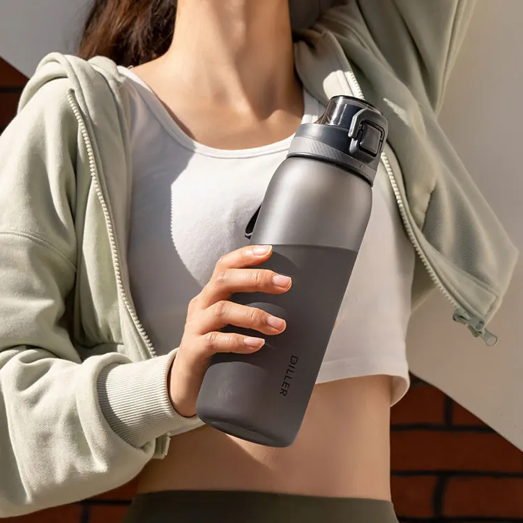 1000 ml outdoor sport bottle plastic water bottles with custom logo plastic portable lid