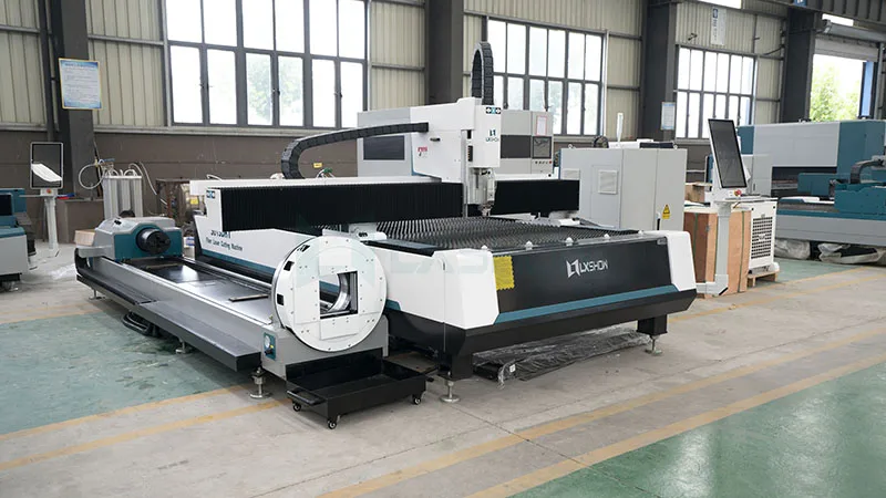Lxshow laser 1000w 2000w 3kw 3015 fiber optic equipment lazer cutter carbon metal fiber laser cutting machine 3 kw