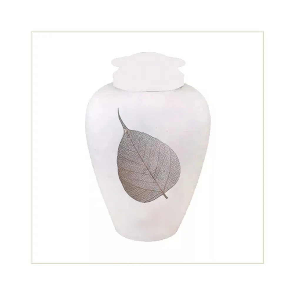European Style Traditional Ceramics Ash Urns for Adult and Pet Elegant Design for Memorializing Loved Ones
