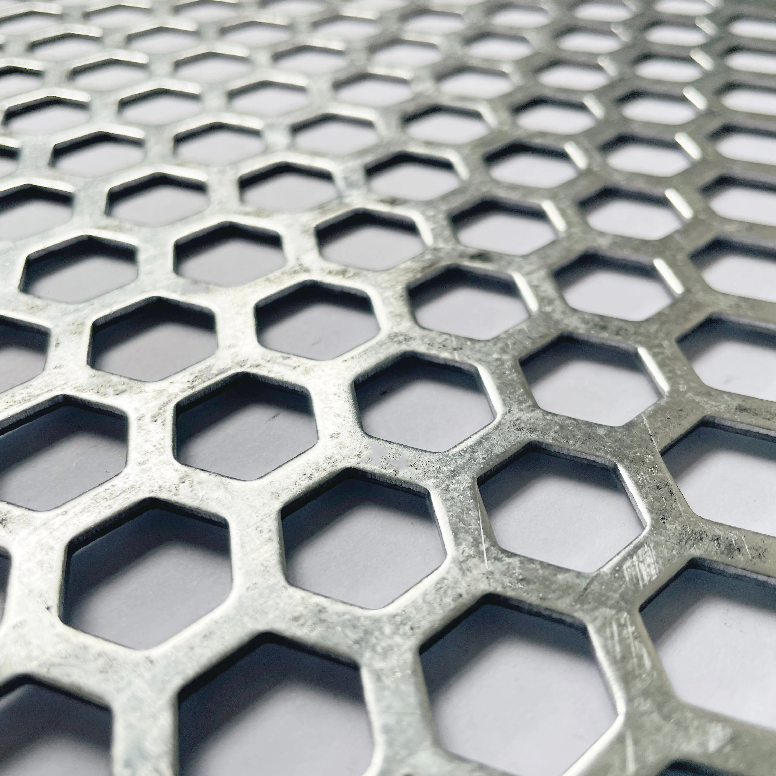 Galvanized Perforated Metal Mesh / Stainless Steel Perforated Sheet / Aluminium Hole Punching Sheets