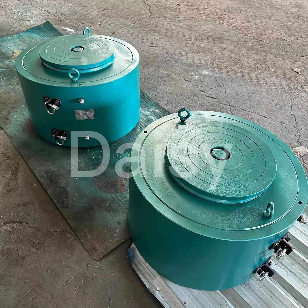 Solid Type 700 Bar Single Acting Hydraulic Cylinders 20 Ton 50 100 150 200 Ton Litfing Jack Hydraulic Jack 10 Tons