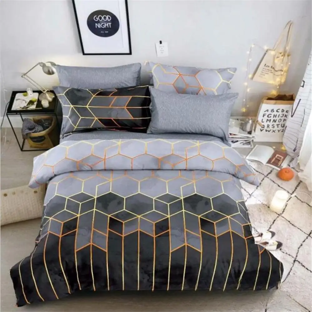 Комплект постельного белья из микрофибры