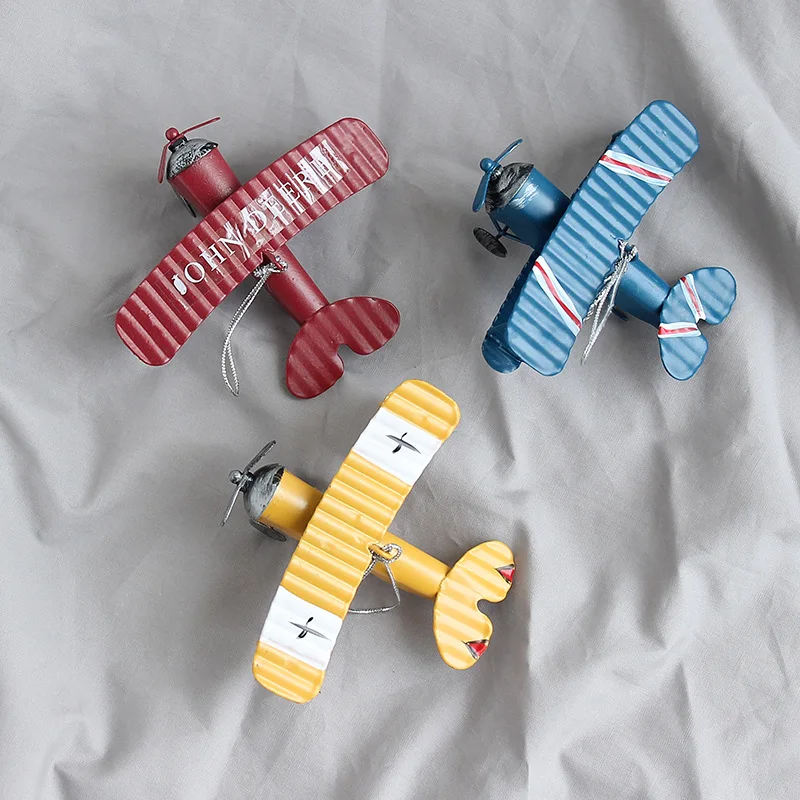 2022 Hot Sale Metal Crafts Retro Airplane Figurines Plane Model Vintage Glider Biplane Miniatures Home Decor