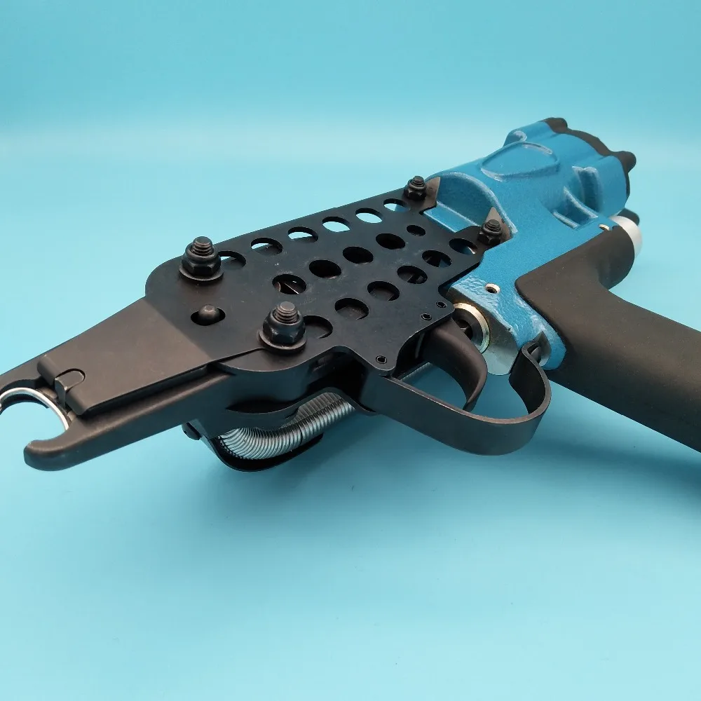 Pneumatic Air 16 Gauge C-Ring Tool Hog Ring Plier Gun C-760A for Mattress Closure Fishing Wire Cage