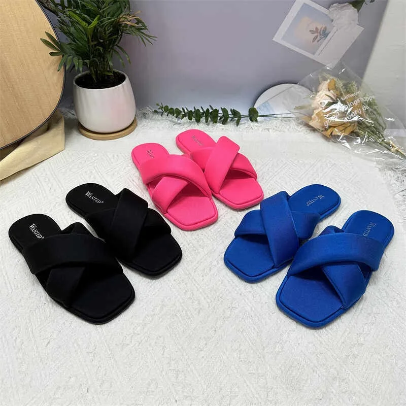 Wholesale simple thick soled shoes with exposed toes, versatile flat shoes for women wearing cool slippers on the outside