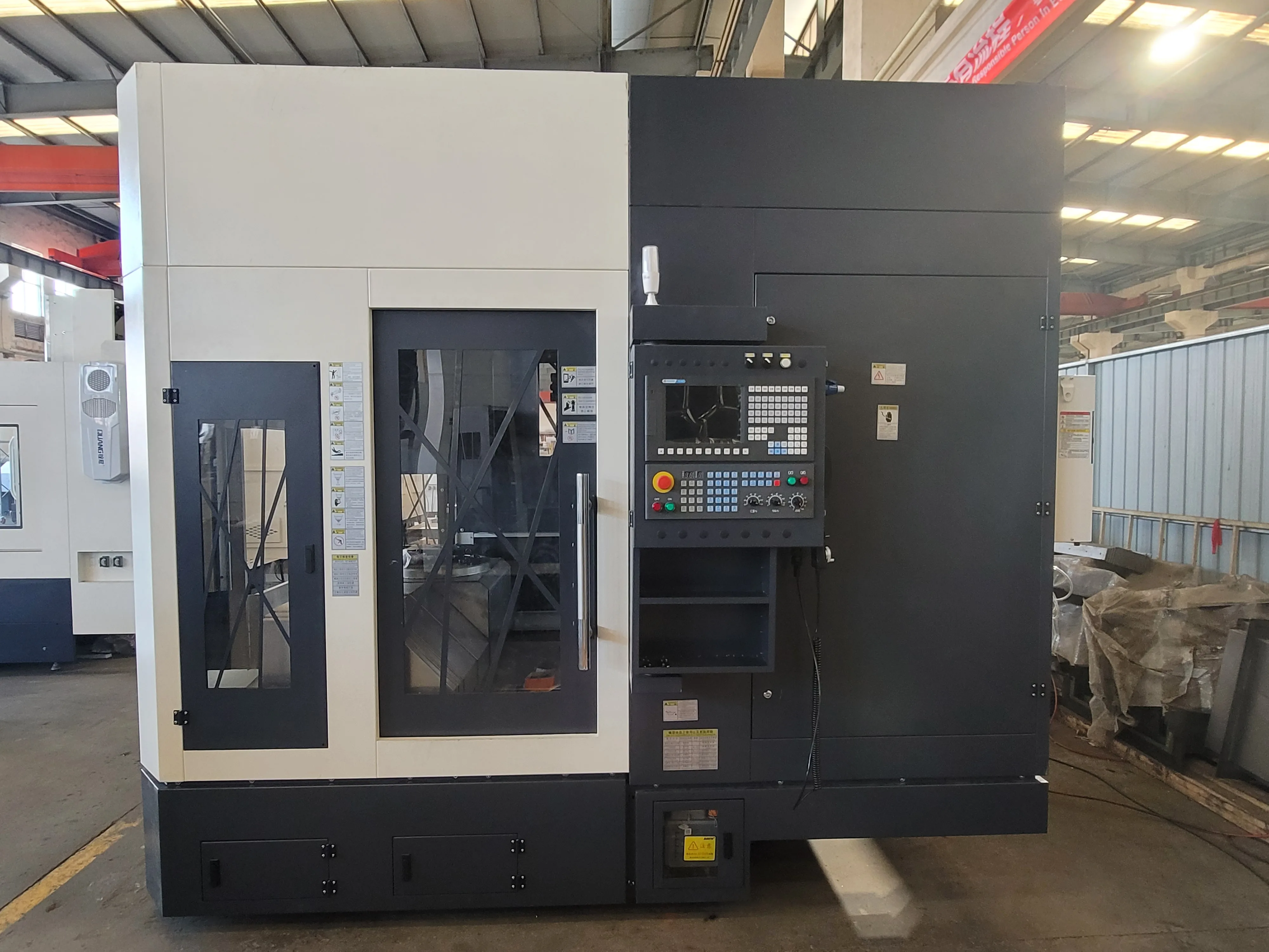 High-Accuracy 3-Axis CNC Horizontal Machining Center Hmc500 Single Spindle Vertical Milling Machine Fanuc Control System Gsk