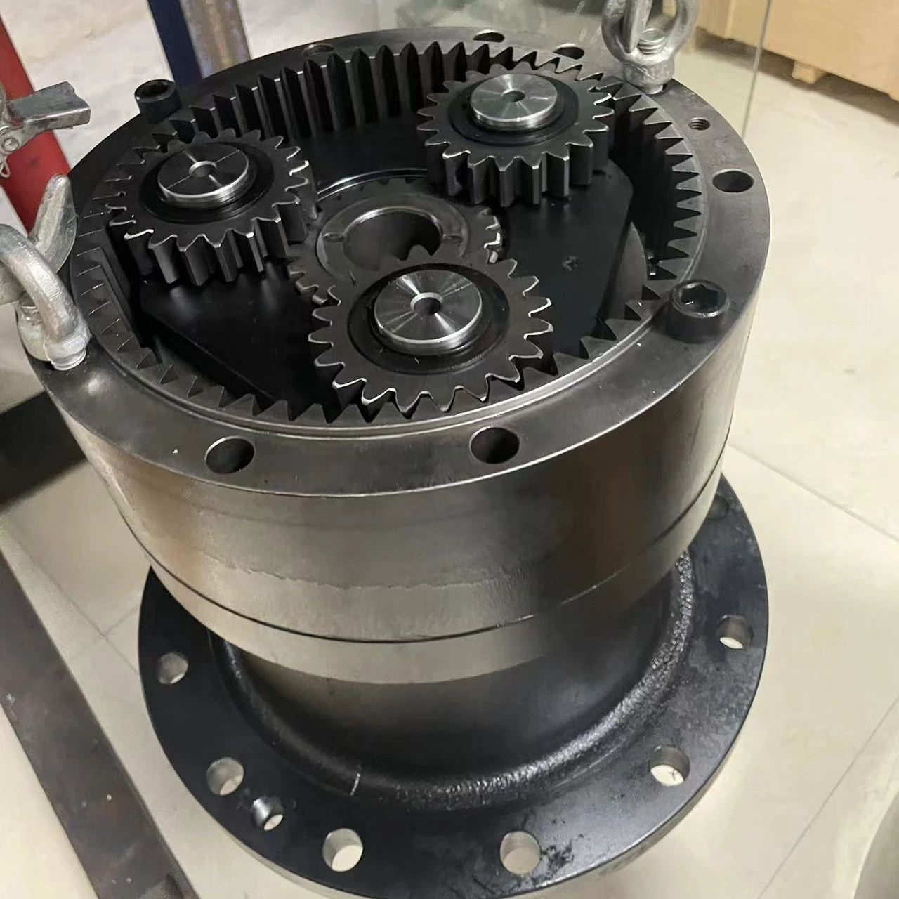 Kobelco Excavator swing gearbox motor assy reducer Rotary motor tooth box Slewing motor gears for Kobelco SK200-6