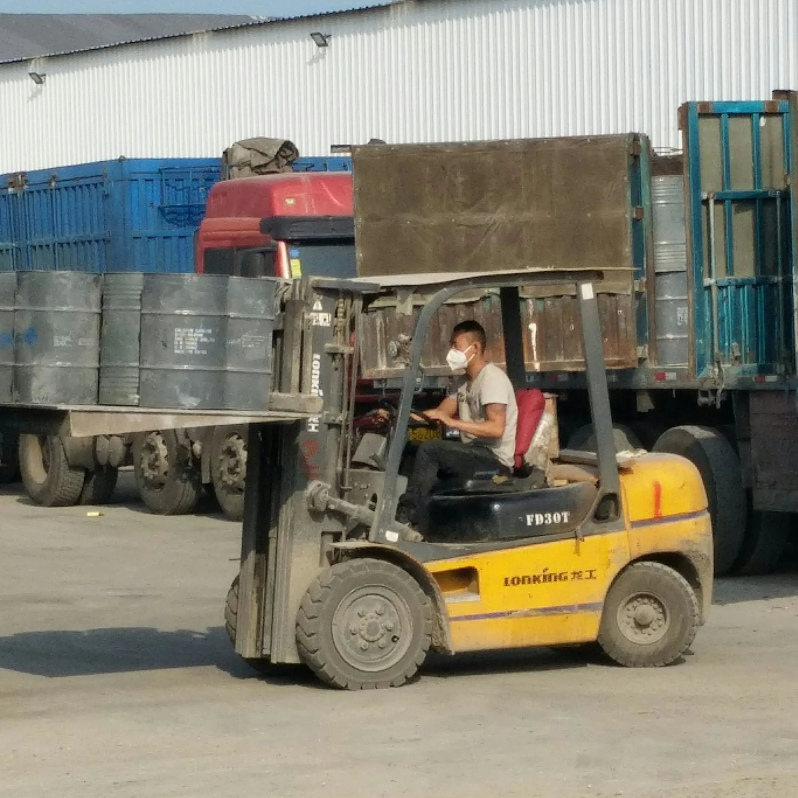 2021 China calcium carbide manufacturer high gas yield 295 L/KG min chemicals professional best price calcium carbide 50-80 mm