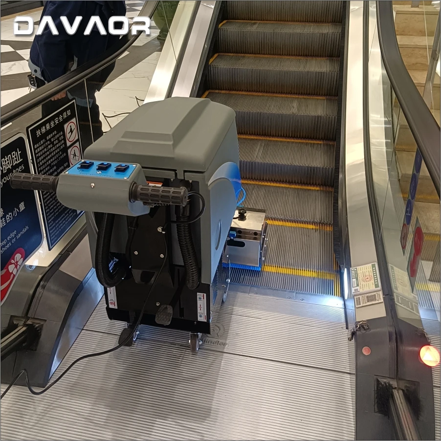 Оптовая Продажа с завода Davaor FT-02 оборудование для очистки торгового центра двойная щетка ручной Электрический Очиститель эскалатора