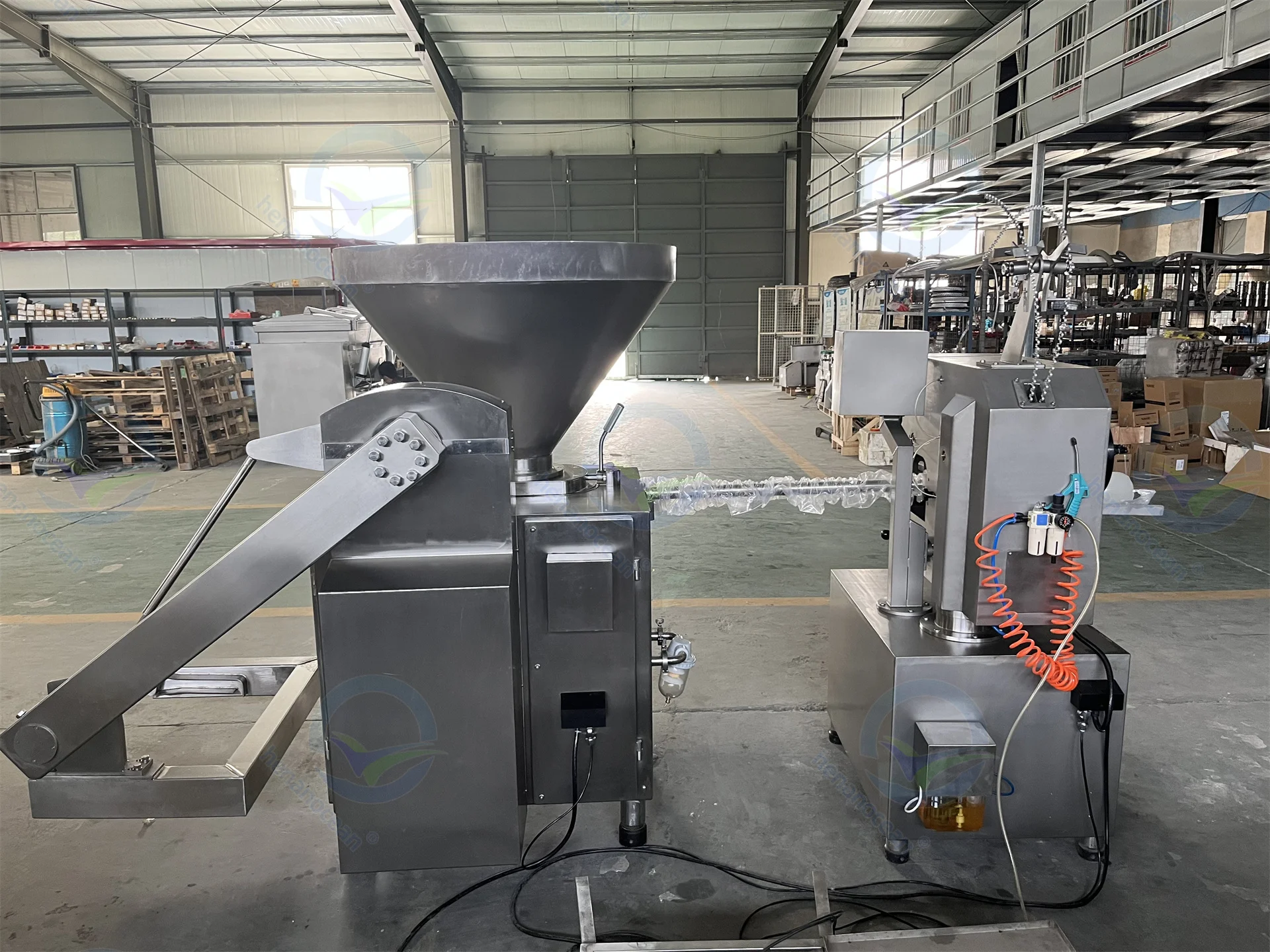 2024 Industrial vacuum Sausage Filling Machine Electric Automatic Sausage Filler And Twist Machine