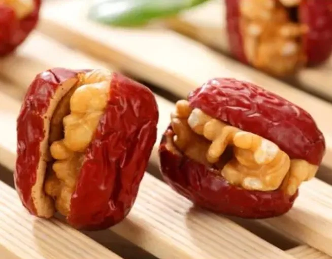Wholesale Price High Quality Sweet Flavor Chinese Dried Read Date Jujube mixed with Walnuts Fruit Snack