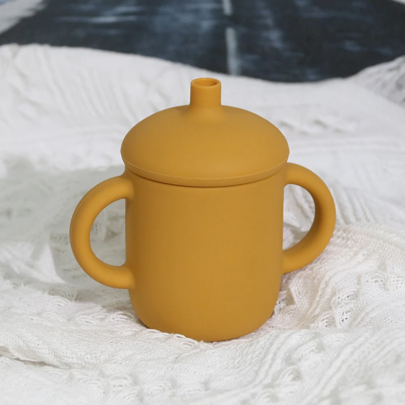 Оптовая продажа новая силиконовая чашка sippy многоразовая детская из органического силикона без