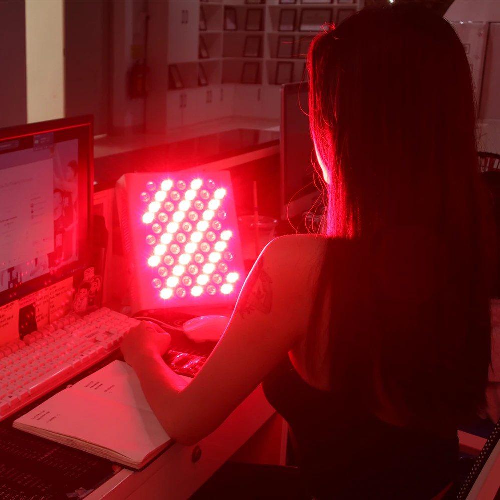 Hot Sale Physical Heating Portable Light Therapy Pain Relief Lamp Red Light Therapy Bulb