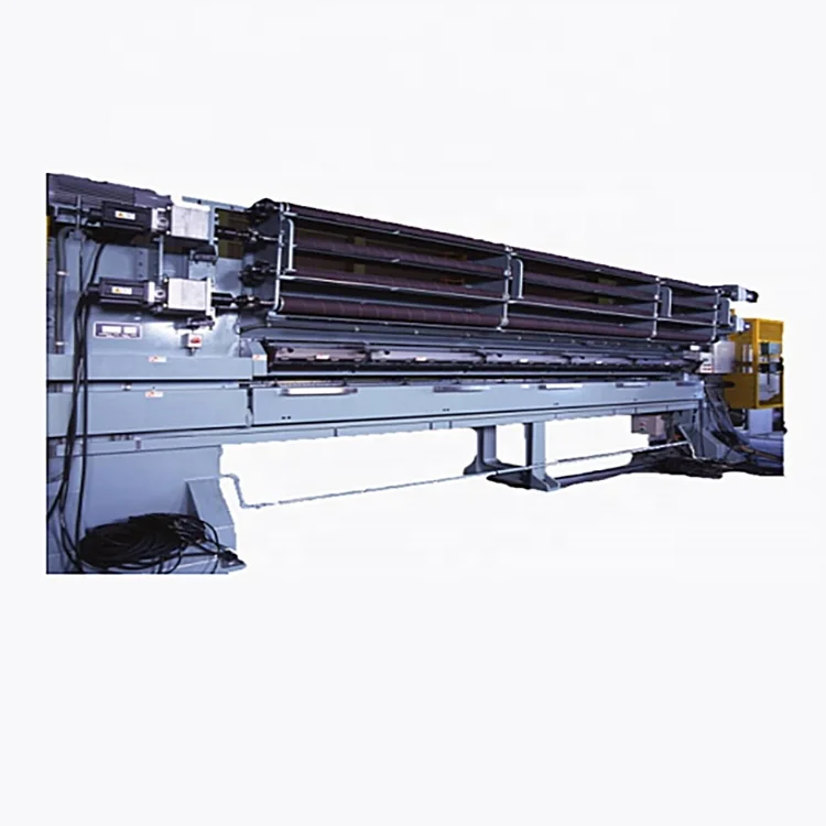 Six color multi-loop jacquard make carpet tufting machine