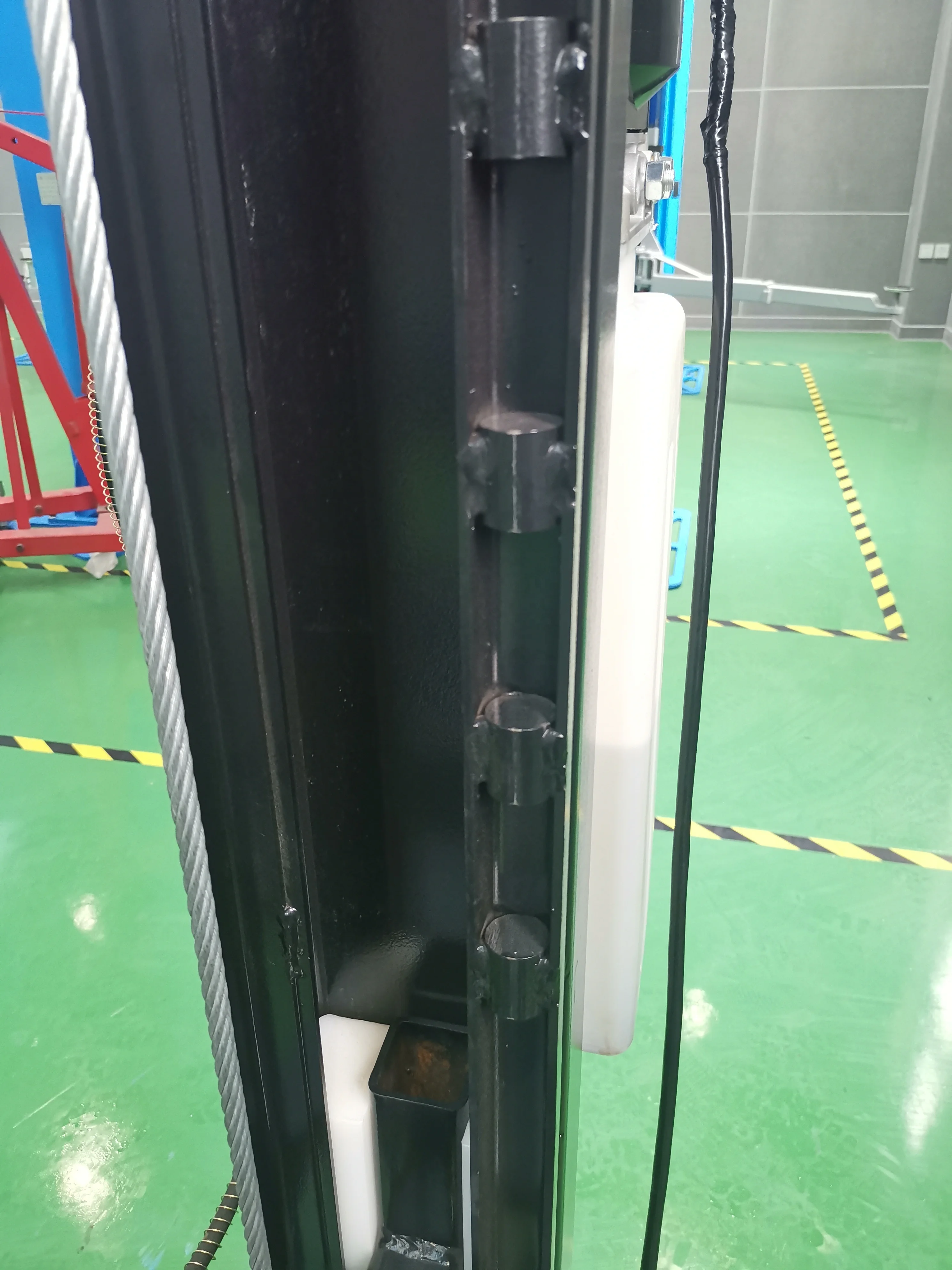 431XL size two car stop moveable four post car parking lift