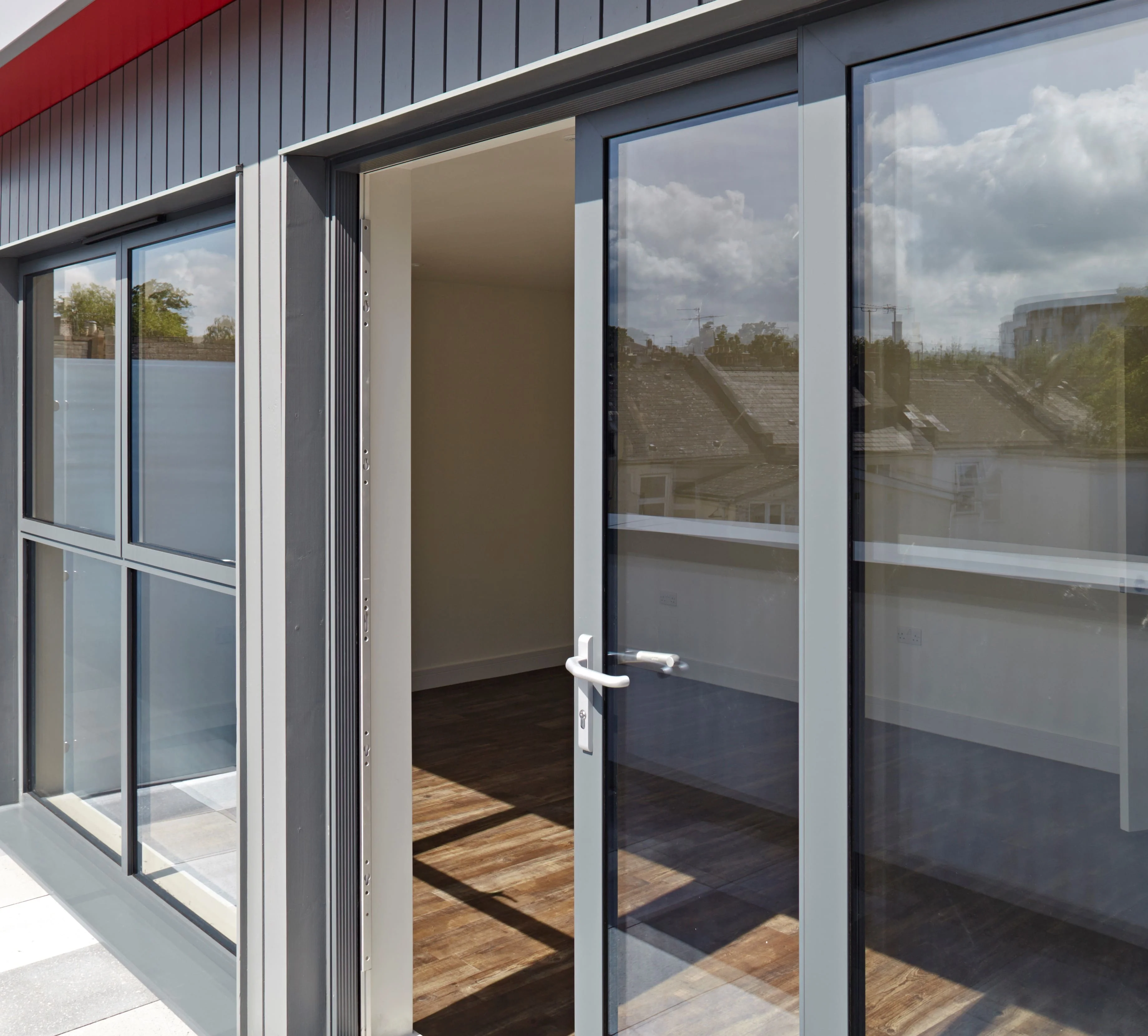 building & industrial glass door and window