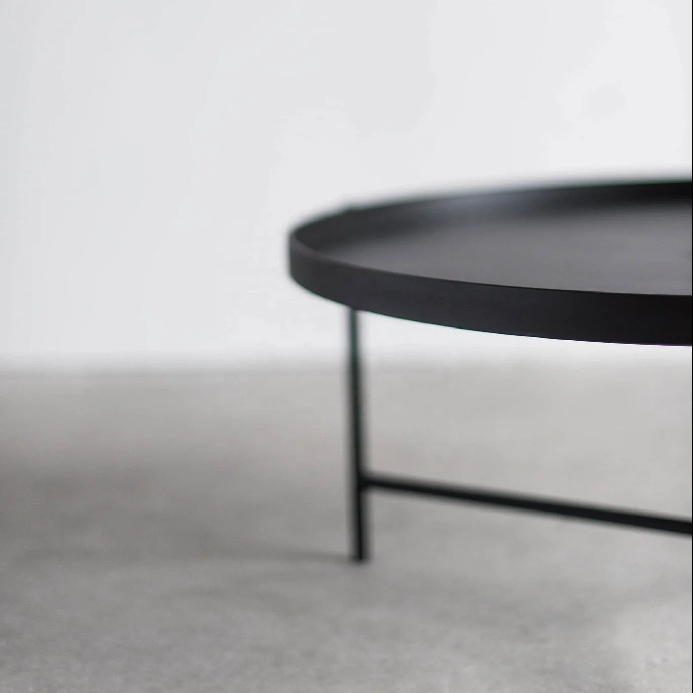 Vintage Black Circle End Side Corner Table Base Round Metal Coffee Table