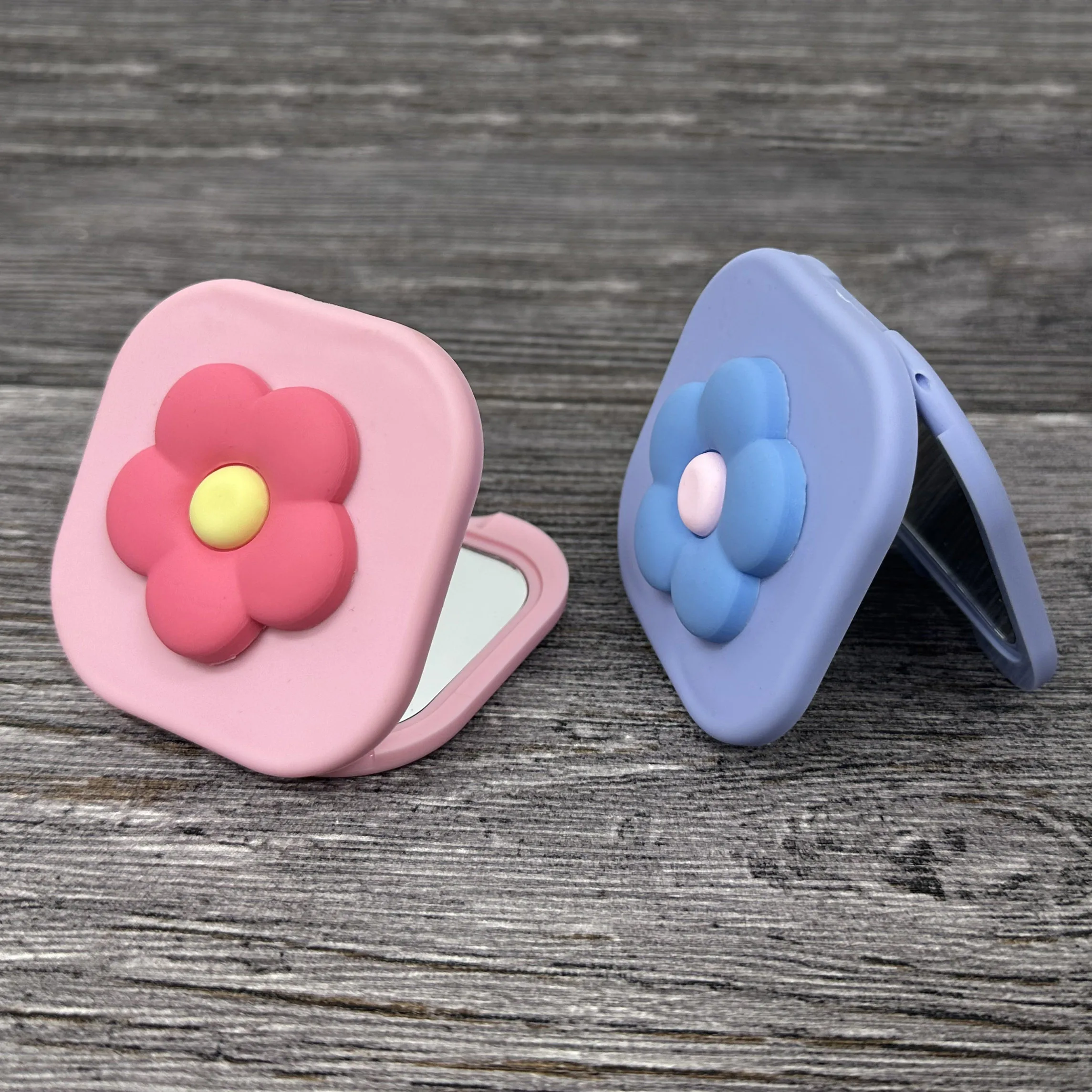 New Design PVC Sticker Rubber Coating Makeup Mirror, Square Double Sided Customized Makeup Mirror