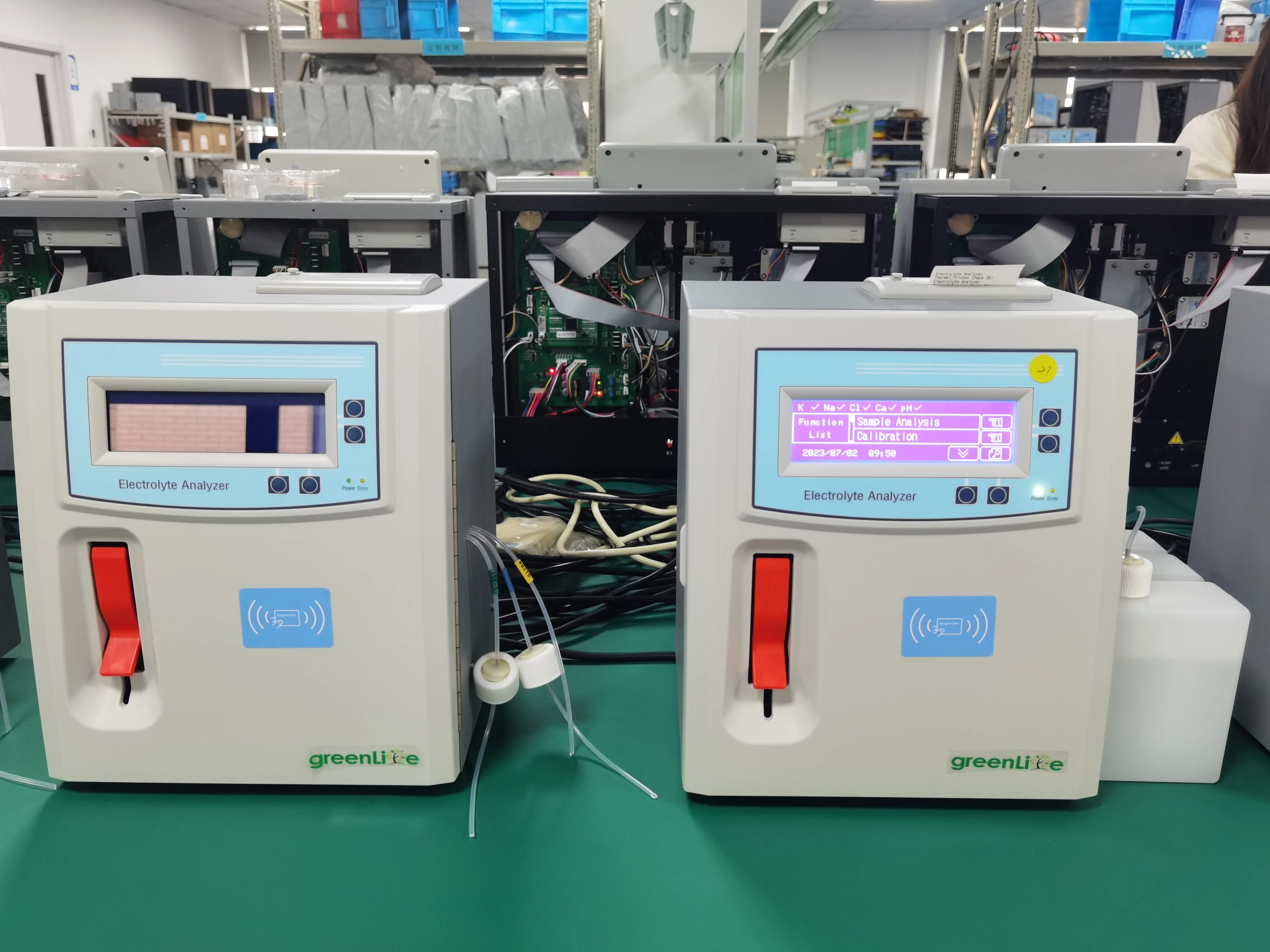 Low price EA-320 Portable Electrolyte Analyzer K Na Cl Ca PH ISE Electrolyte Analyzer Machine Urine Analyzer Machine