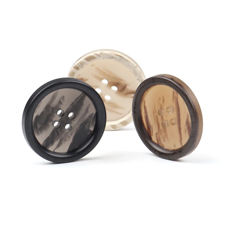 Mailida производитель пользовательский цветной 4 отверстия Круглый 24L-48L одежда полиэстер Смола матовая кнопка