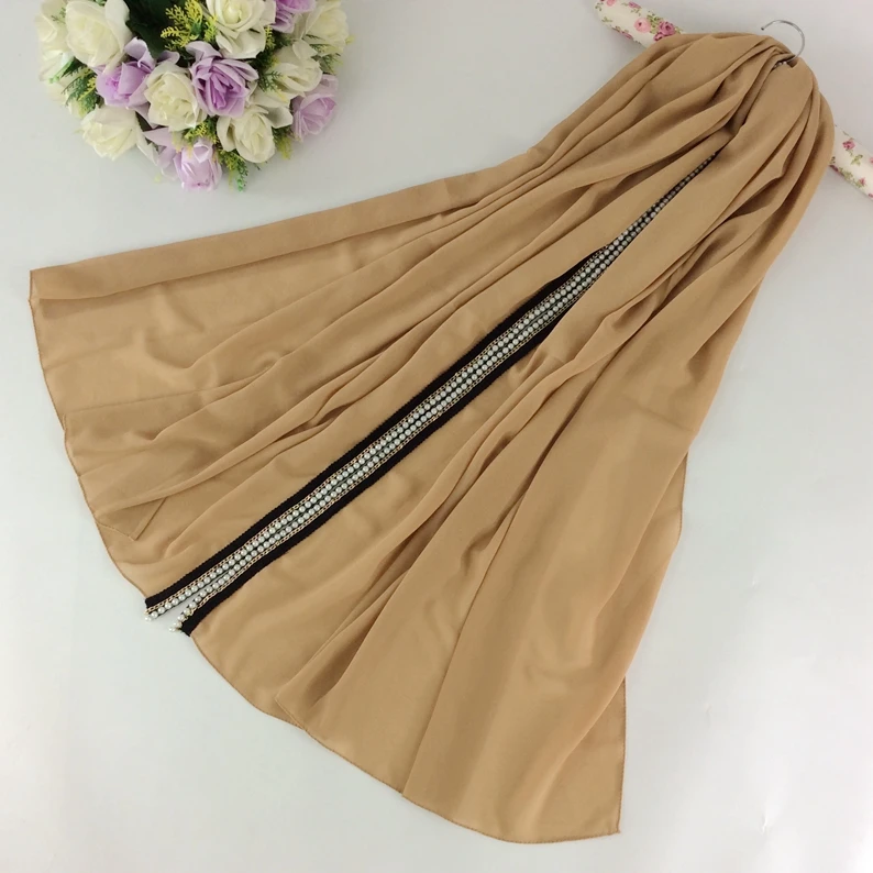 China factory wholesale hijabs silk chiffon hijab scarf with pearl beads chain muslim arabic 119 colors dupatta stole bandana