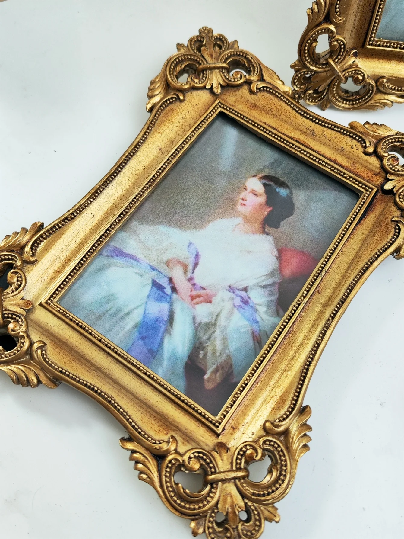 vintage picture frame 6in 7in retro rose green  vintage gold carved resin photo frame baroque for table decoration