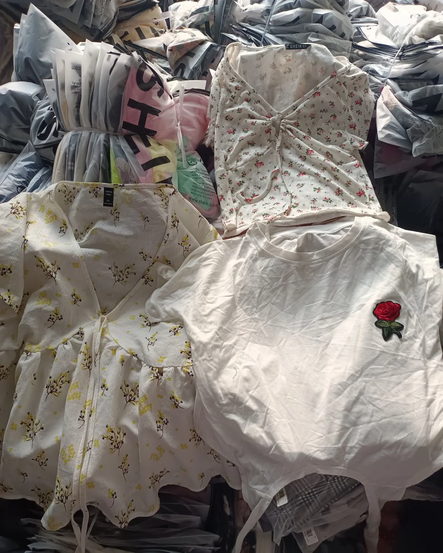 Shein Inventory Wholesale Factory Source Stocks T-shirt Pants Casual Dresses Shop Shein Clothing Apparel Stock