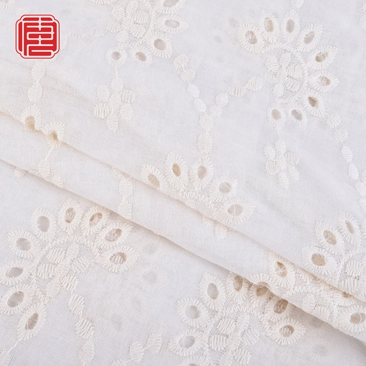 Cut Out Price White Soft Cotton Schiffli Daisy Flower Embroidery Voile Fabrics With Holes Embroidery For Clothing Material