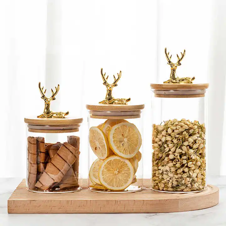 Wholesale High Borosilicate Glass with Bamboo Wood Lid with Elk Decoration Glass Jar Food Storage Glass Bottle Spice Storage