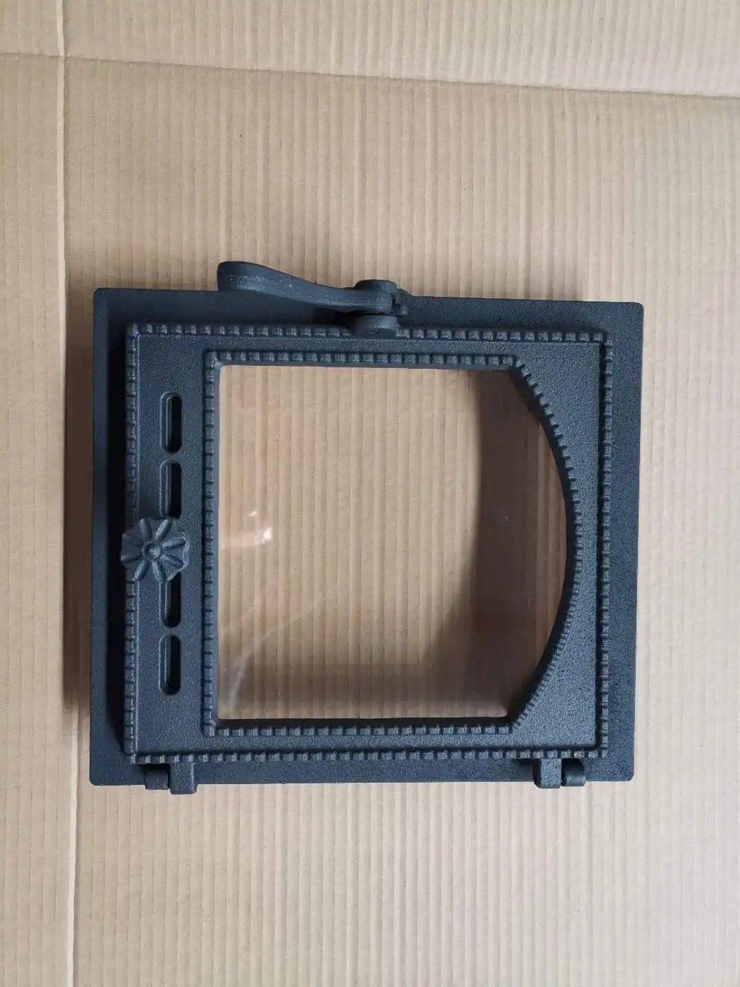 Cast iron fireplace door K404 with high temperature resistant paint 400*370mm