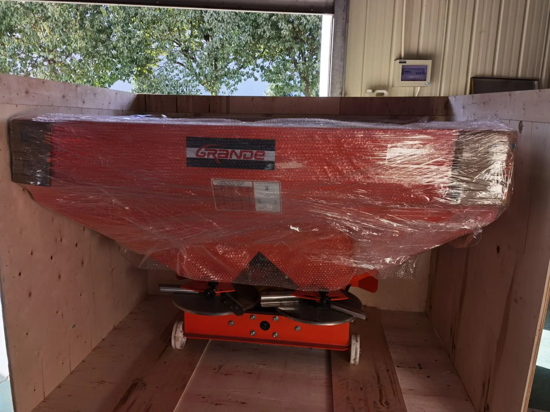 farm machinery tractor mounted  900L manure fertilizer spreader