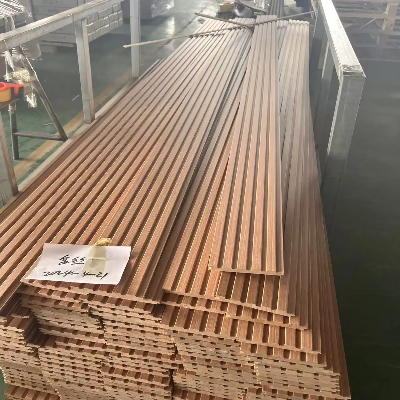 Роскошная WPC сайдинг доска Строительный Материал наружный интерьер декоративная облицовочная панель стены дизайн деревянная настенная