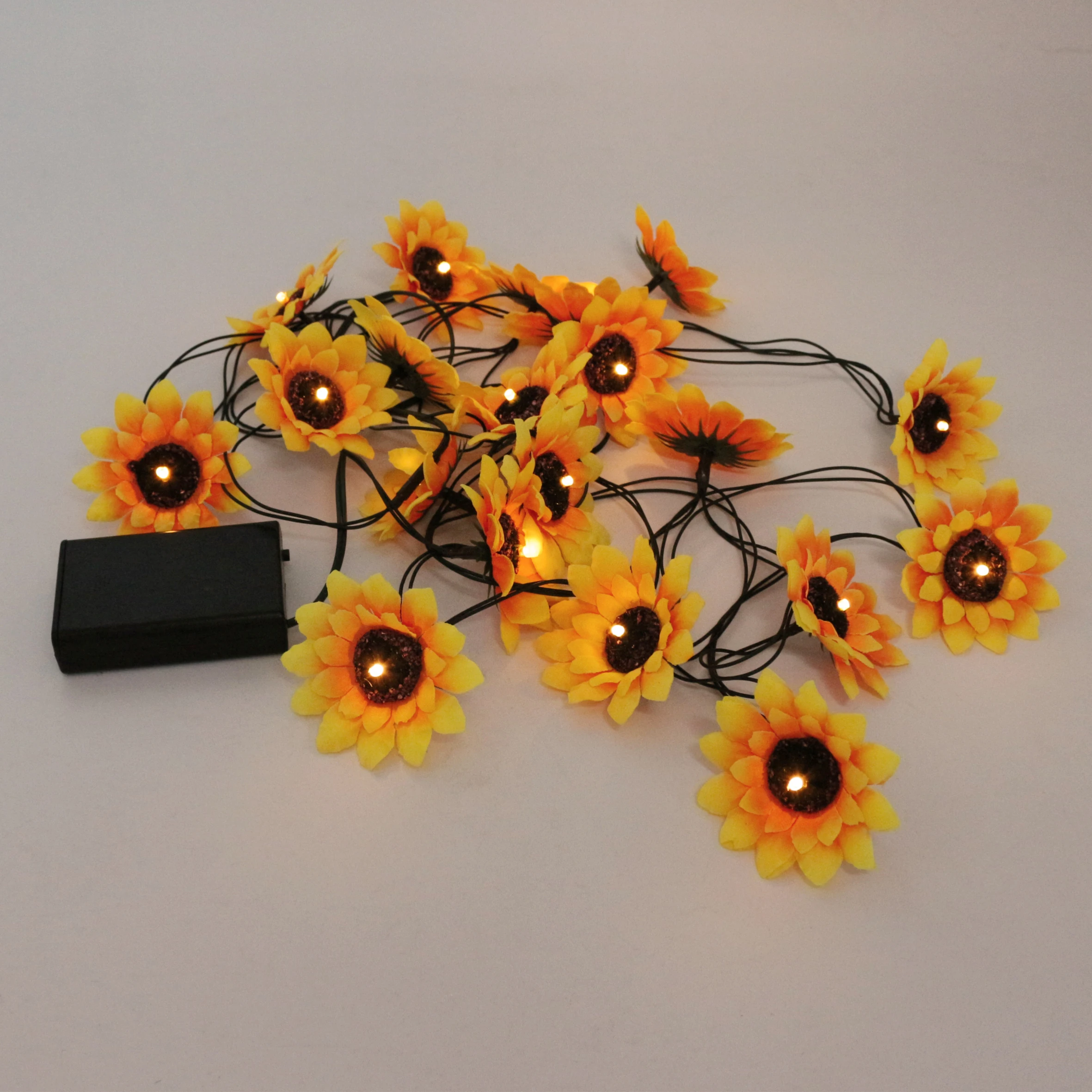 Sunflower String Lights Artificial Silk Flowers Battery Powered Fairy Starry Lights for Wedding Birthday Party and Holiday Decor