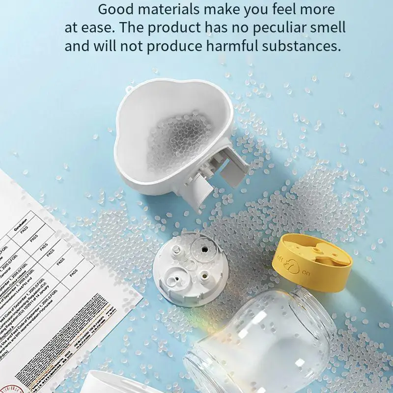 2024 newest pets water cup hot selling Dogs Segment Type Can Put Dog Food for small dogs for outdoor