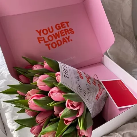 Custom luxury gift boxes for flower box folding rectangular gift bag with chain flower gift shop boxes roses packaging