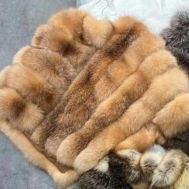 Wholesale Clothes Natural Fur Poncho Shawl Wide Big Thick Warm Fall Outfit Fluffy  Custom Winter Women Luxury Real Fox Fur Cape