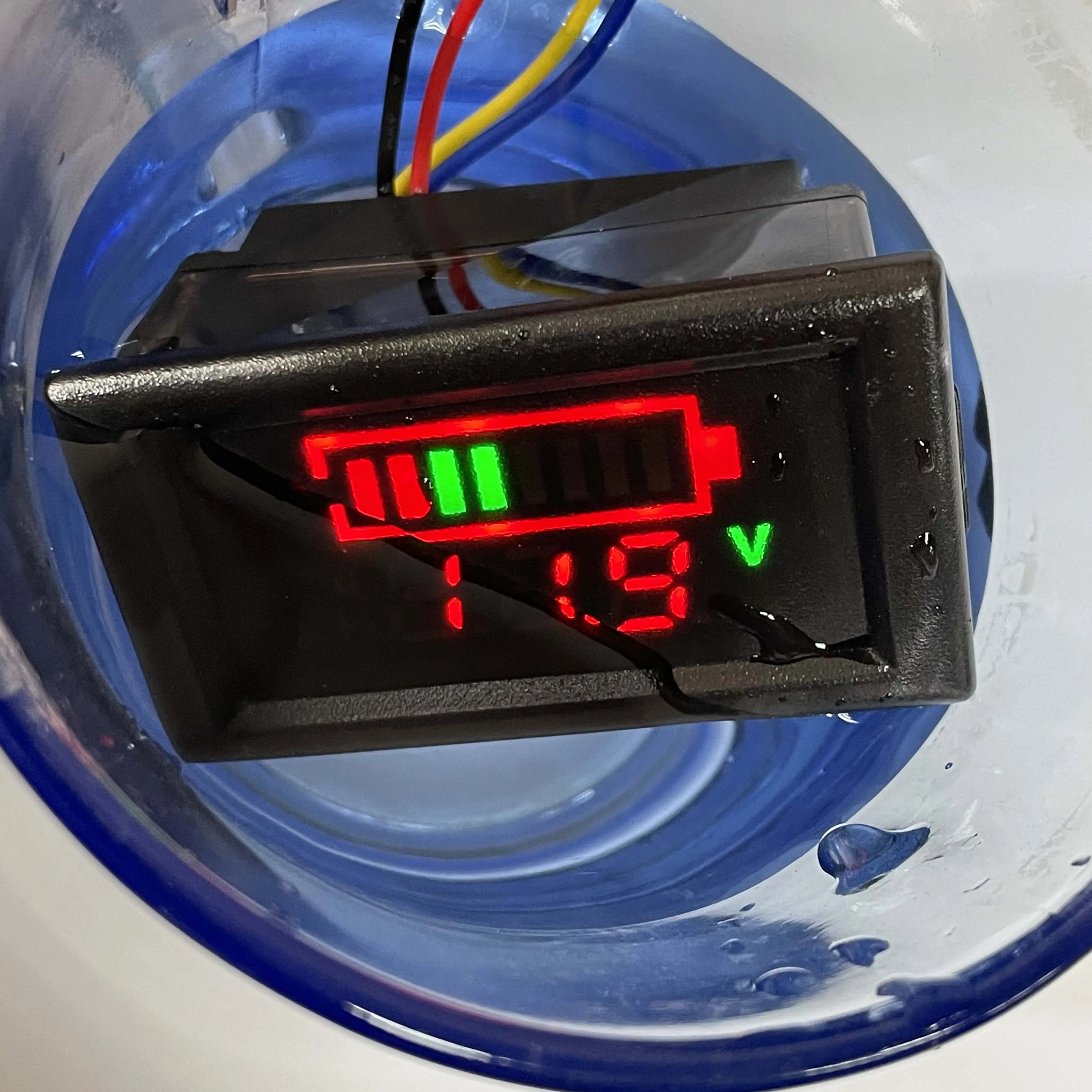 Waterproof Lithium lead-acid battery Ni-MH battery charge indicator voltmeter