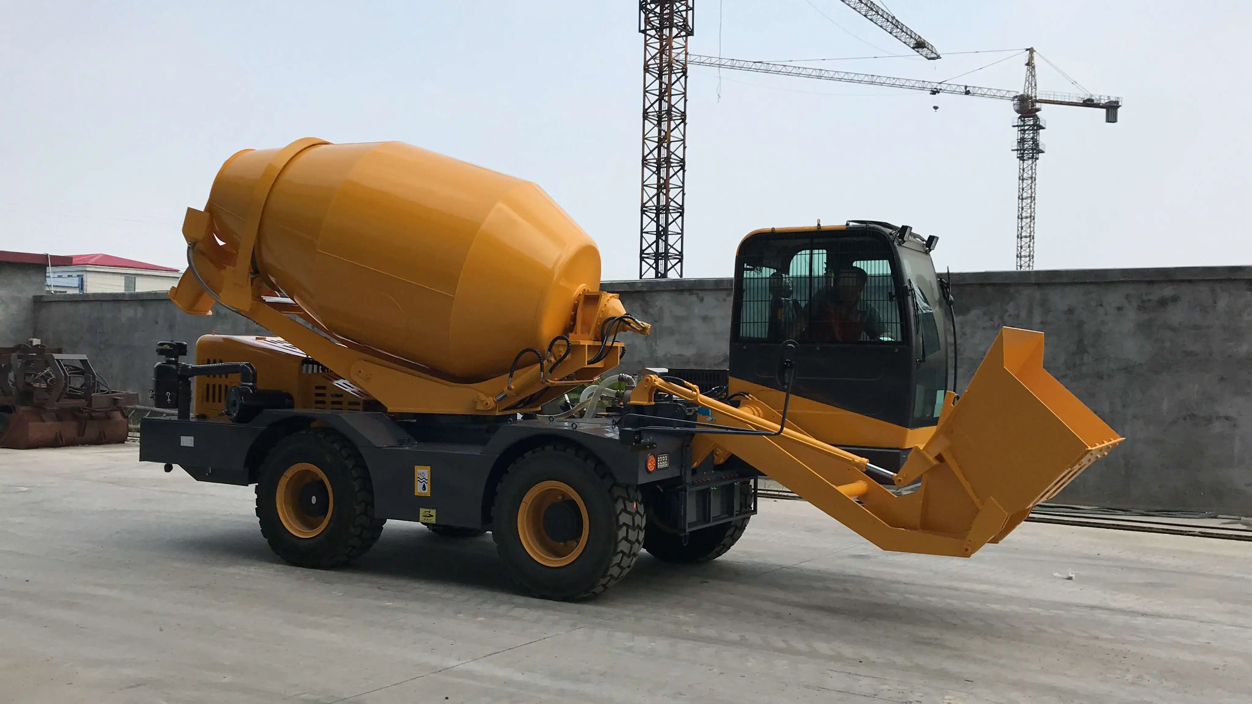JBC 5.5M3  self loading concrete mixer price