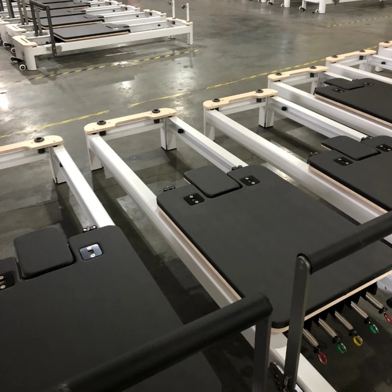 Gericon Fitness Sports Gym Studio Newest Machine White Aluminium Pilates Reformer for Balance Body