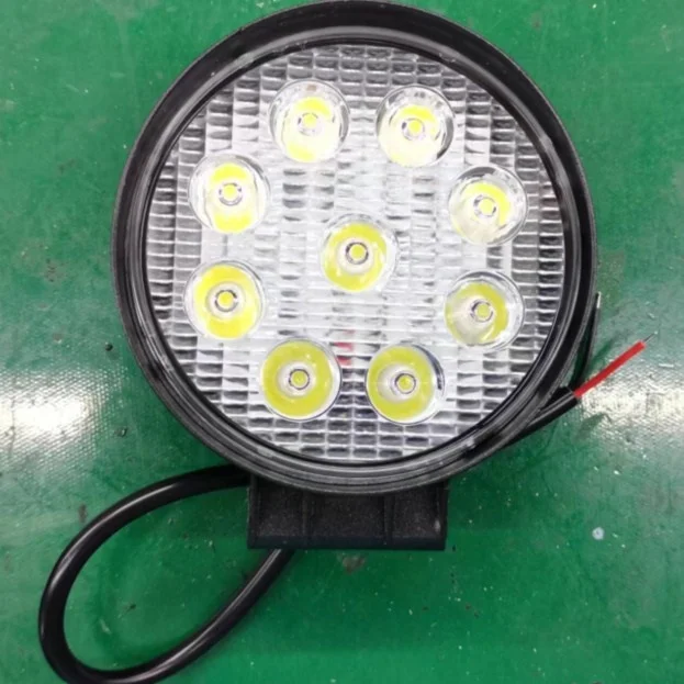 Factory Price DC10-30v 27 watts IP 67 LED Work Light LED Round Working Lamp 4.5 inch With Spot Beam /Flood Beam