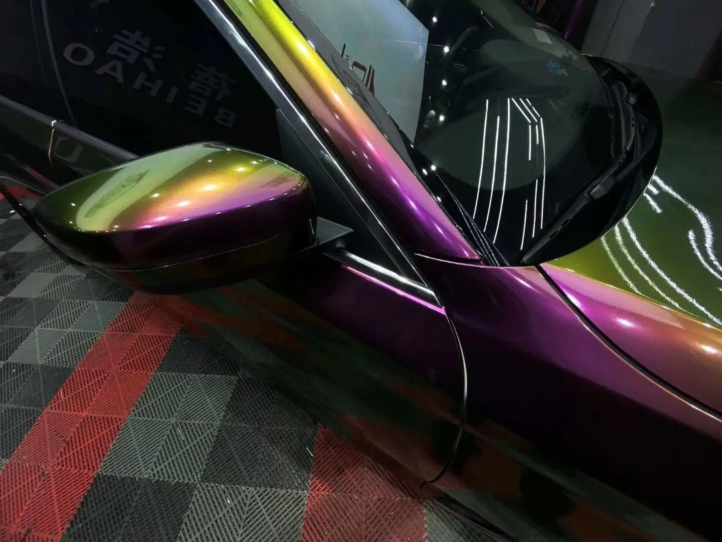 Glossy Chameleon Purple Green Vinyl Car Sticker