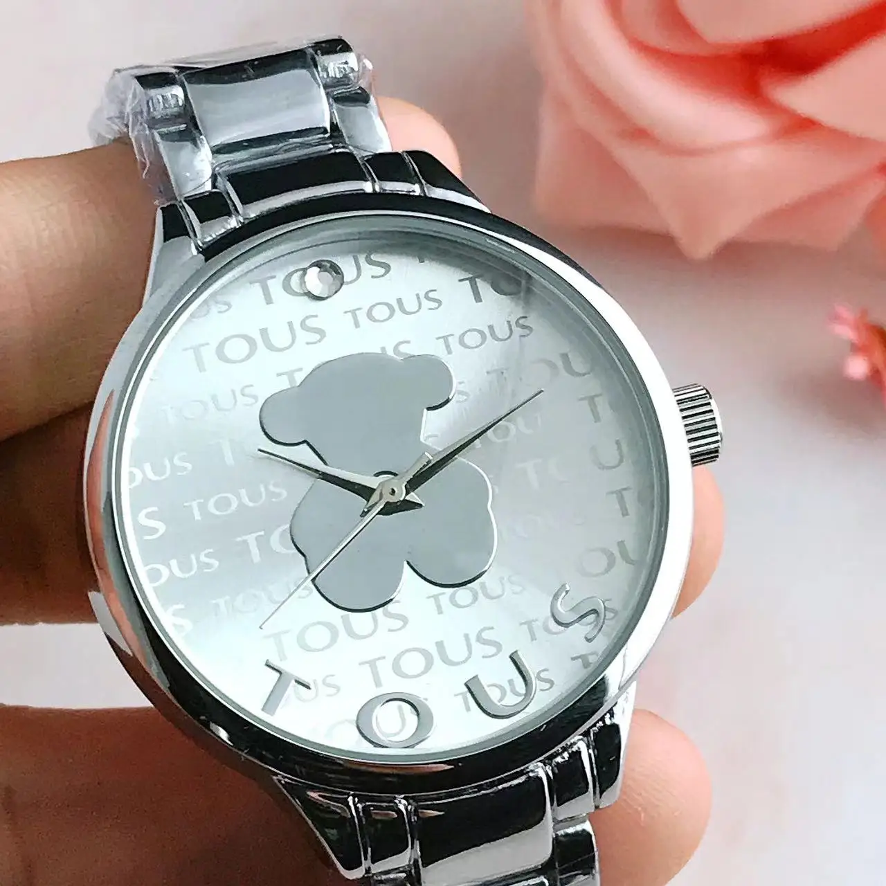2023 Factory Wholesale TOUSes Watch Fashionable Exquisite Bar Nail Circle Watch Suitable for Men Women Watches
