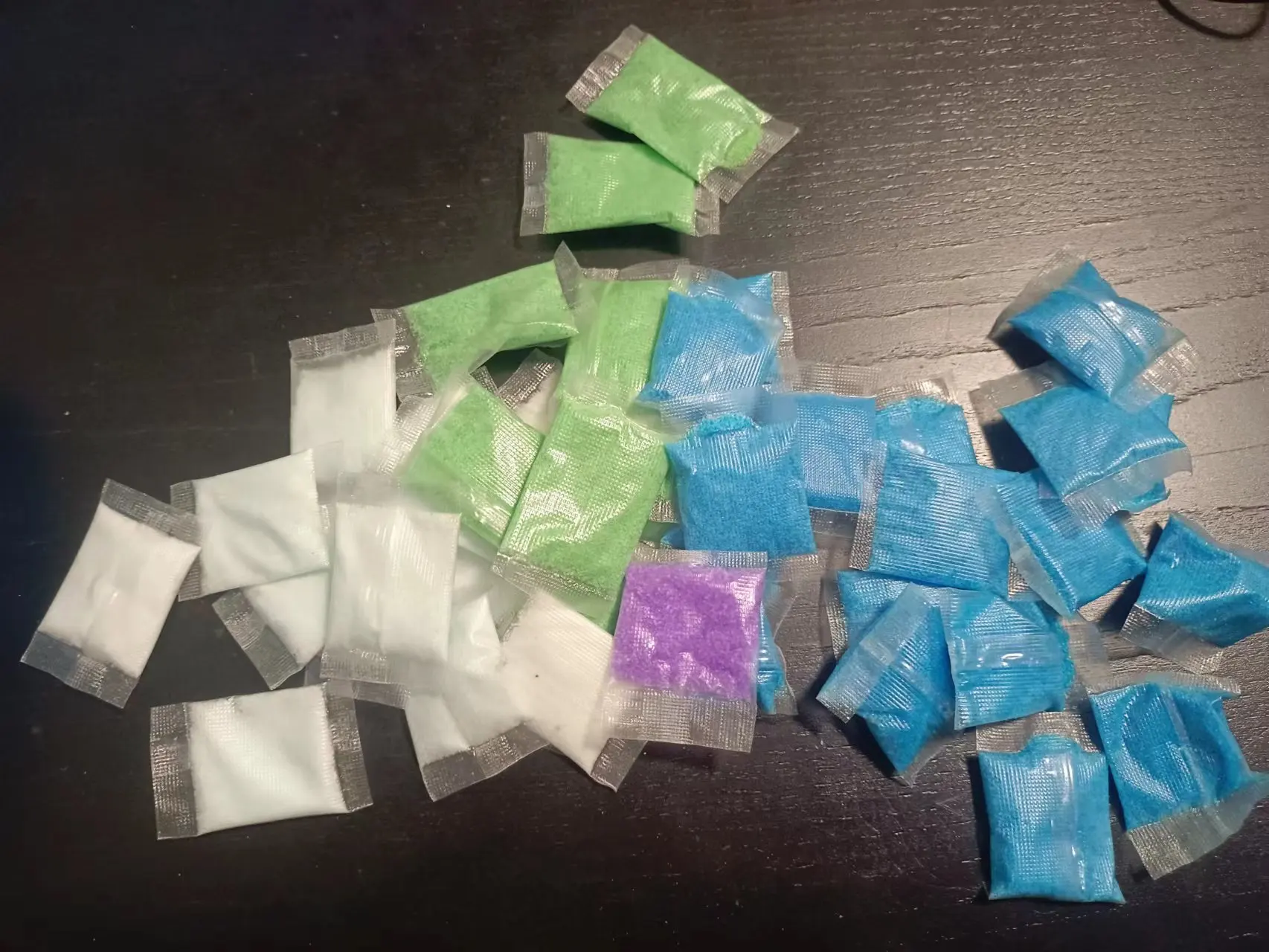 Factory wholesale ashtray smoke ash ash agent smoke odor purifier household smoke ash and sand