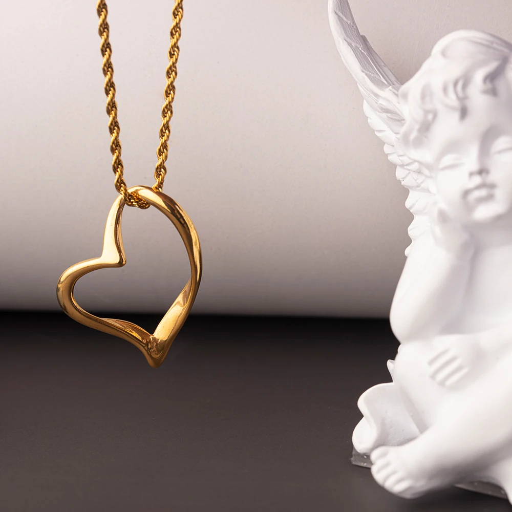 New Design Hip Hop Guitar Bass Pendant Shape Steel Accessories Music Guitar Necklace For Men Women