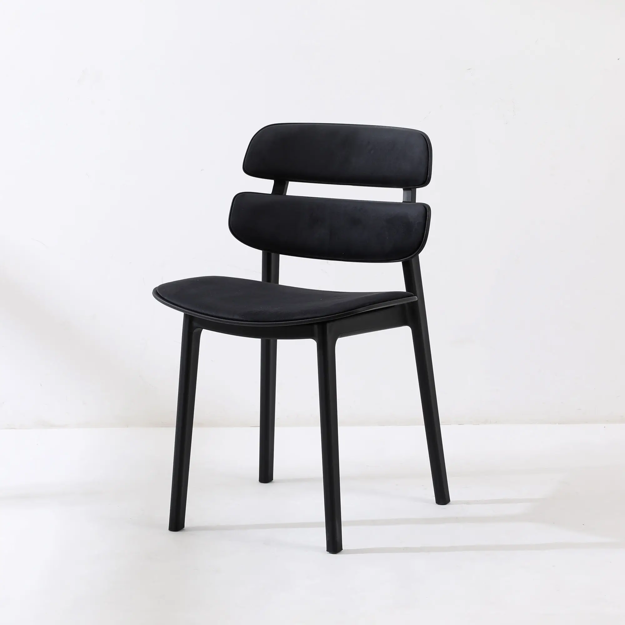 Factory Furniture Patent Scandinavian Modern Nordic Black Fabric Cafe Dining Chair with Plastic Legs