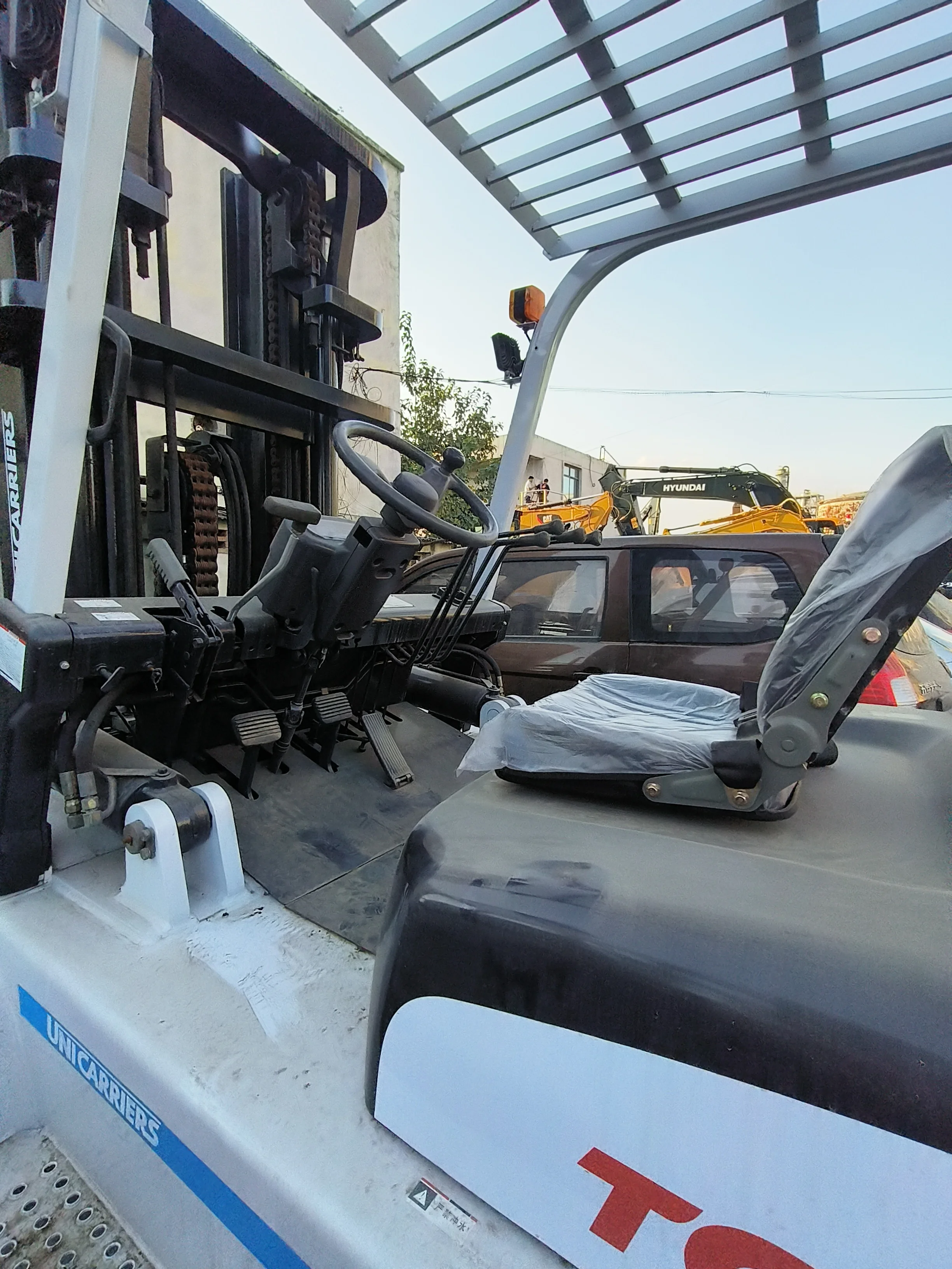 Used second hand TCM 7 ton fork lift diesel Original of Japan with low price TCM FD70 FD50 FD30 for hot sale