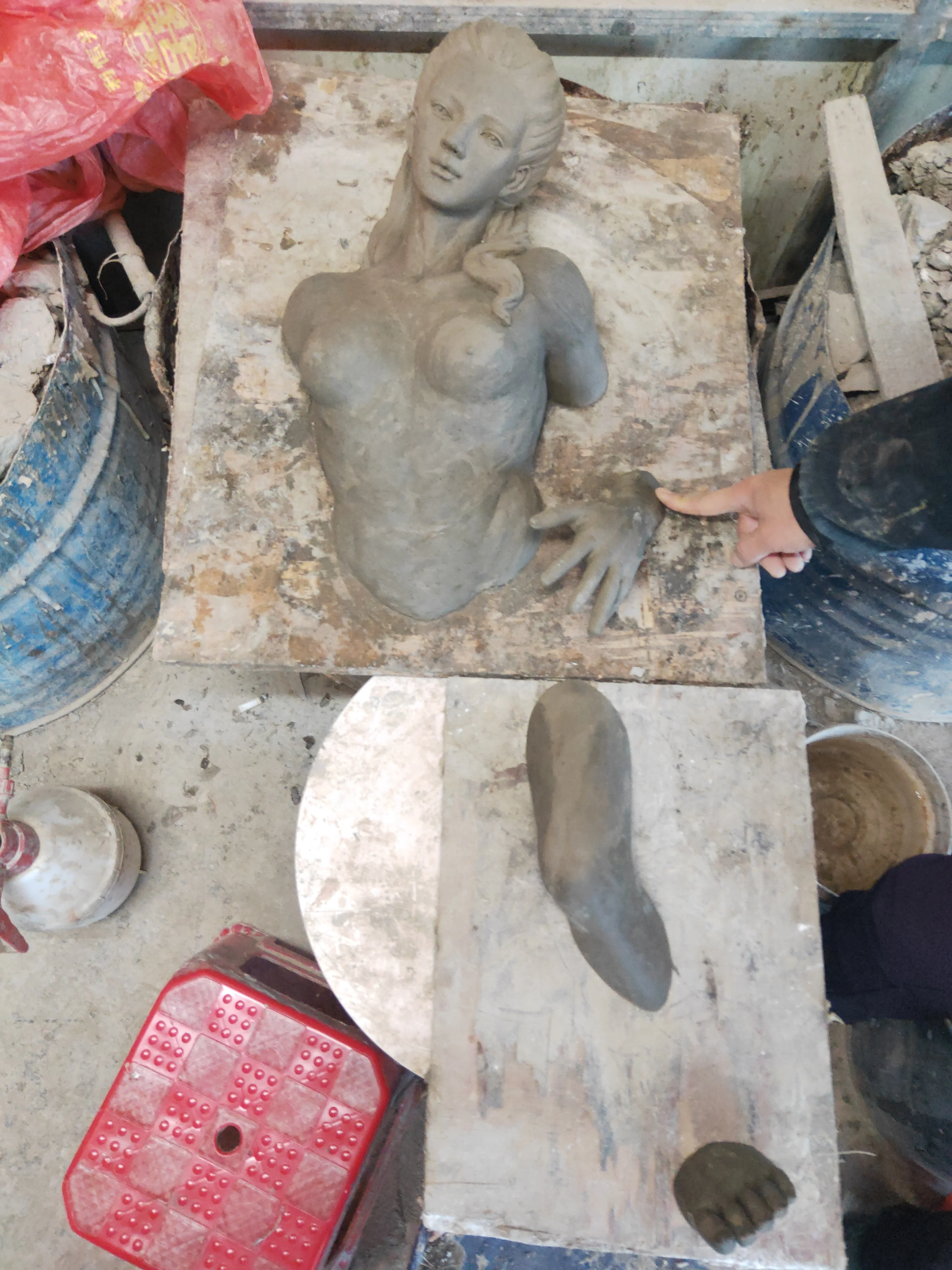 Рельефные настенные скульптуры