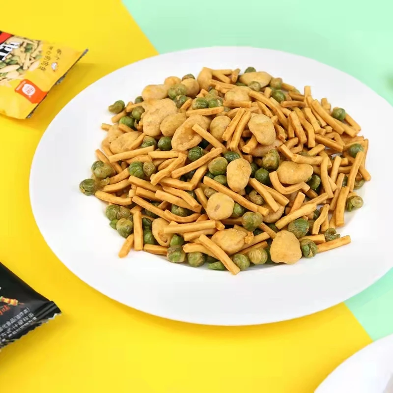 Indian Mix Crackers With Peanuts and Green Peas