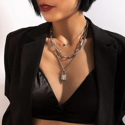 Punk Layered Chain Necklace Neck Chains for Women Vintage Exaggerated Golden Goth Hoop Metal Necklace