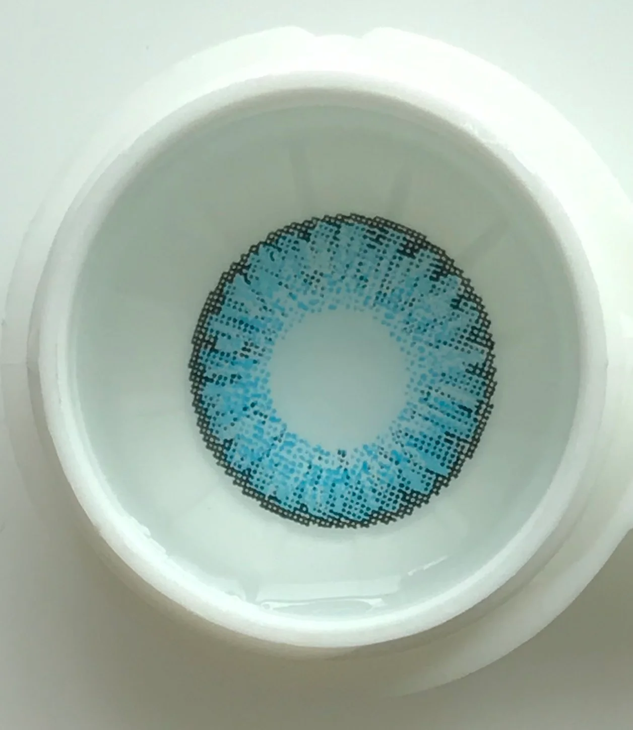 Fresh young Sales of the first Yearly Wholesale Colored Contact Lens Soft Colored Circle eye contact lenses